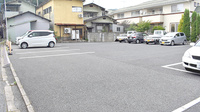 救済堂薬局上山店の駐車場