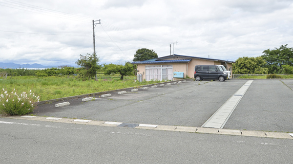 スマイル薬局天童東店の駐車場