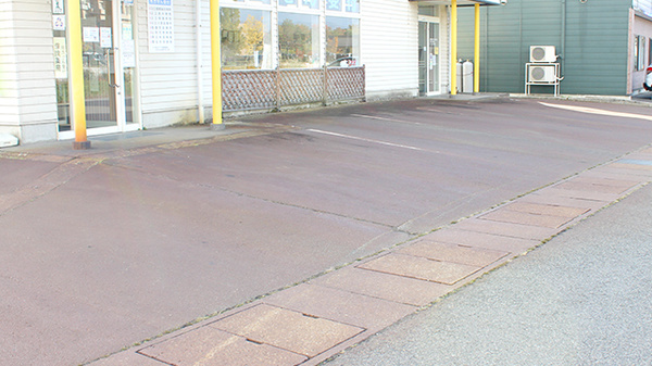 アップル薬局　おきたま店の駐車場