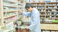 郡山調剤薬局中町店の作業風景