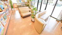 郡山調剤薬局虎丸店の待合スペース