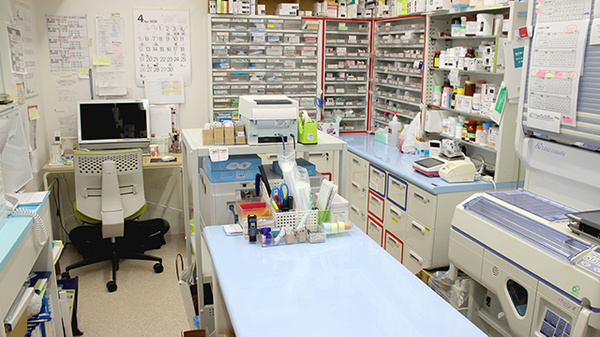 奥羽調剤薬局鳴神店の調剤室