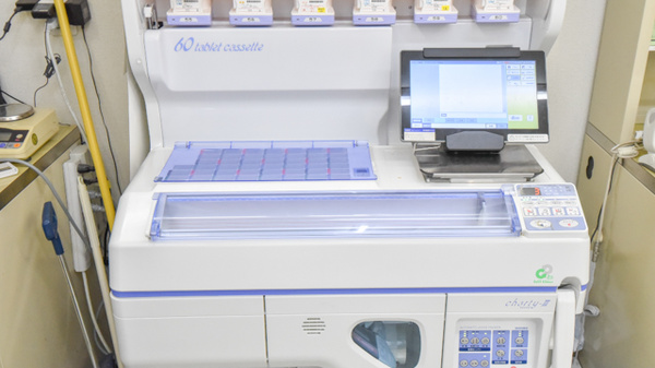 保原薬局油井店の調剤器具