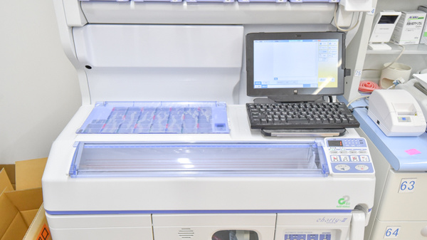 保原薬局国見店の調剤器具