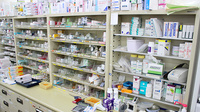 あいあい薬局只見店の薬棚