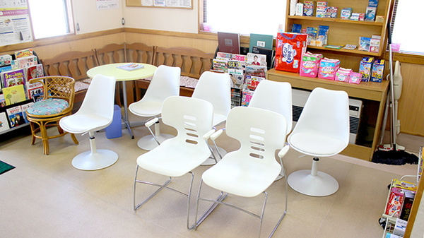 コスモ調剤薬局　磐梯町店の待合スペース