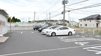 山口薬局おおつ野店の駐車場