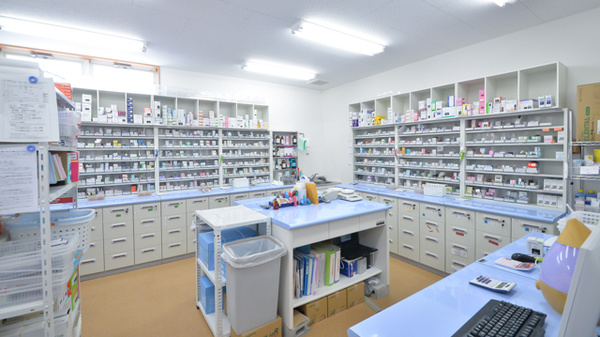 あやめ薬局古河店の調剤室