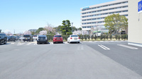あやめ薬局古河店の駐車場