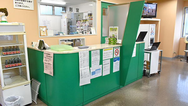 花・花薬局下岡崎店の受付/カウンター