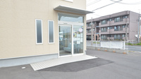 あやめ薬局鹿嶋店の入口