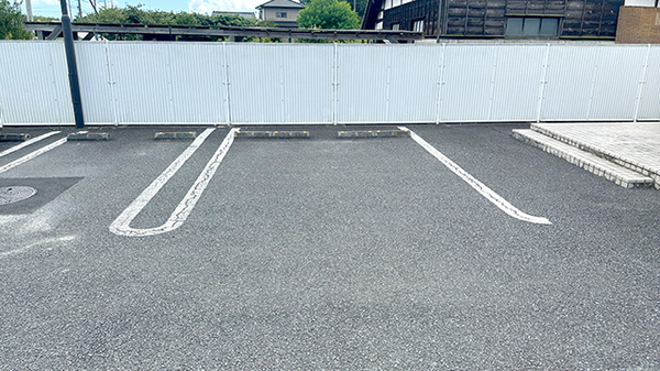 みずき薬局の駐車場