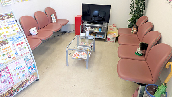 希望ヶ丘薬局の待合スペース