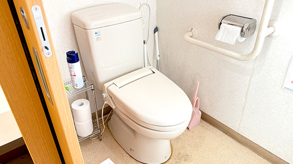 花・花薬局上高間木店のお手洗い