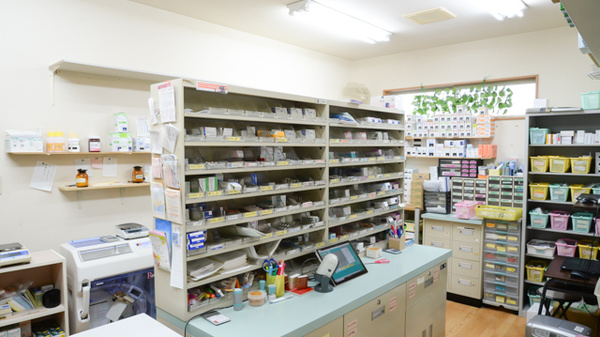 いせさき調剤薬局の調剤室