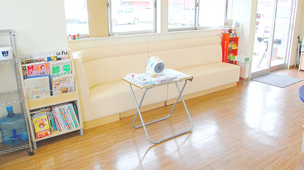 イムノファーマシー伊勢崎店の待合スペース