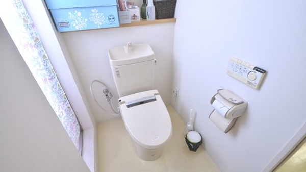 順化堂薬局のお手洗い