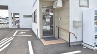 こばな薬局の入口