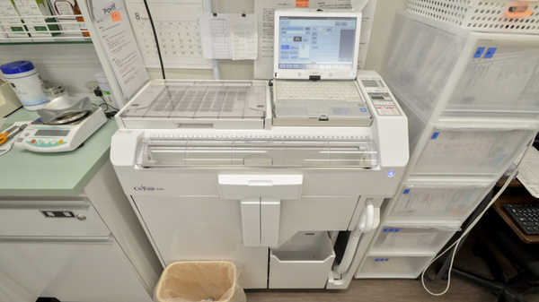 こばな薬局の調剤器具