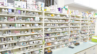 キリン堂薬局　浦和元町店の薬棚