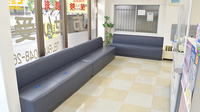 やまとどう薬局芝中田店の待合スペース
