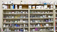 やまとどう薬局芝中田店の薬棚