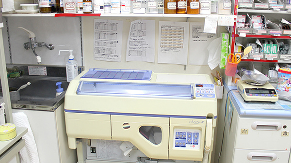 やまとどう薬局石神店の調剤器具
