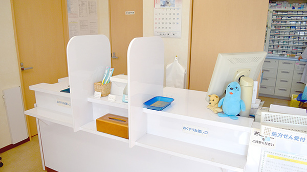 つばさ薬局八潮店の受付/カウンター