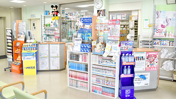 本町薬局の受付/カウンター