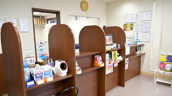 徳永薬局笹目店の受付/カウンター