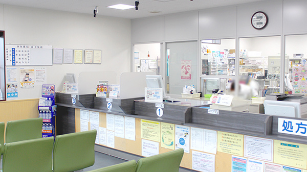 ゆみ薬局富士見店の受付/カウンター