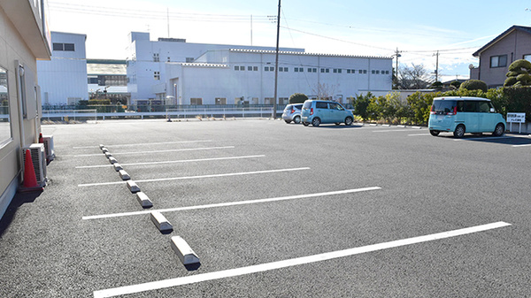 ドレミ薬局の駐車場