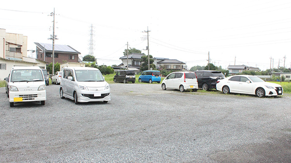 有限会社　フラワー薬局の駐車場