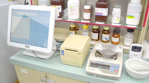 ゆかり薬局の調剤器具