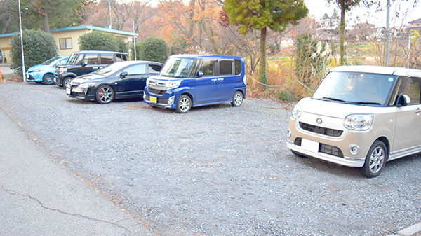 ゆかり薬局の駐車場