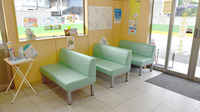 徳永薬局東松山店の待合スペース