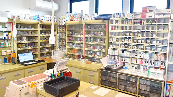 きりん薬局加須店の調剤室