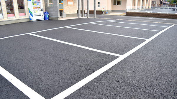 のぞみ薬局の駐車場