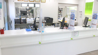 彩生薬局東方店の受付/カウンター