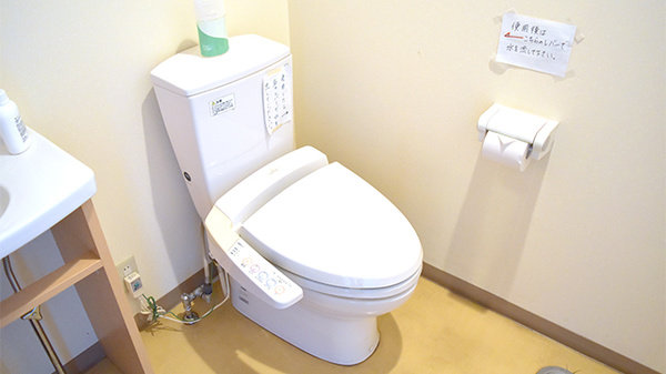 いずみ薬局のお手洗い