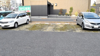 ミドリ薬局　若葉店の駐車場