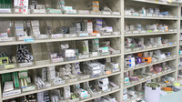 南山堂薬局北与野店の薬棚