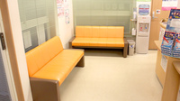 あさひ薬局黒谷店の待合スペース