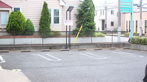 瑞穂の杜薬局の駐車場