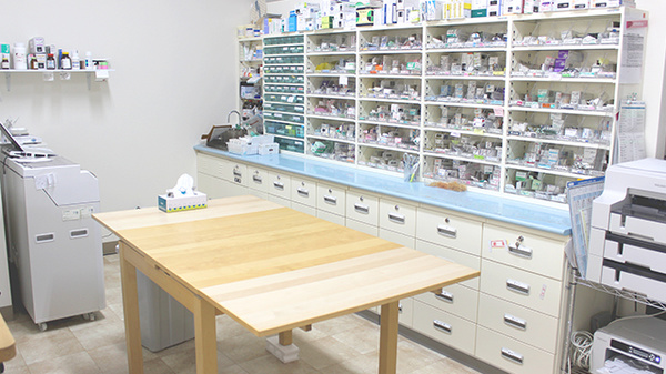 ひまわり薬局　登戸店の調剤室