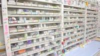 フローラ薬局海浜幕張店の薬棚