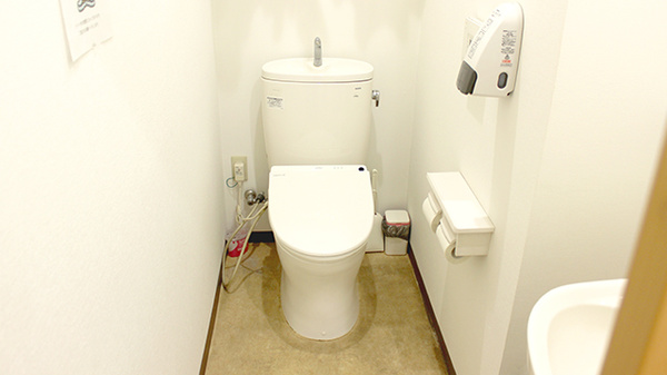 まこ薬局新松戸店のお手洗い
