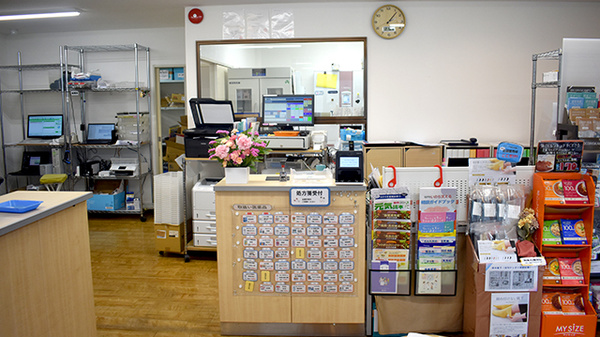 あやめ薬局北小金店の受付/カウンター