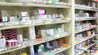 布佐マル薬局の薬棚