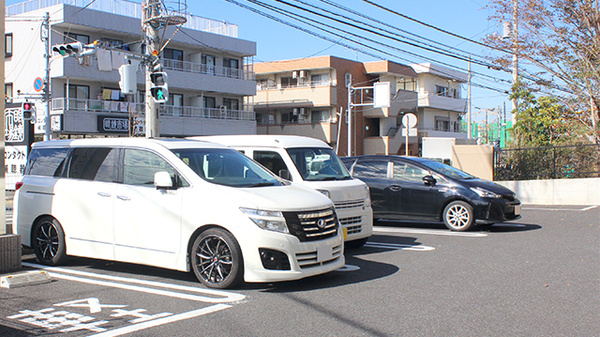 キリン堂薬局　習志野台店の駐車場